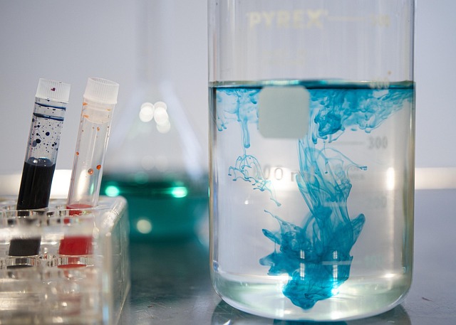 如何通過調(diào)整聚氨酯涂料厚涂快干劑的用量，實現(xiàn)對涂層固化速率的精確控制，以適應不同的施工要求。